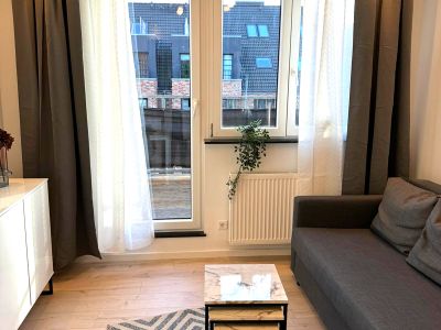 F&uuml;rstenwall: komplett sanierte 2-Zimmer-Maisonette-Wohnung mit Balkon