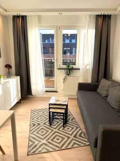 F&uuml;rstenwall: komplett sanierte 2-Zimmer-Maisonette-Wohnung mit Balkon