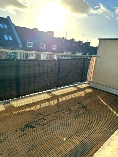 F&uuml;rstenwall: komplett sanierte 2-Zimmer-Maisonette-Wohnung mit Balkon