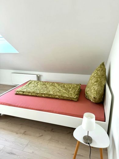 F&uuml;rstenwall: 2-Zimmer-Maisonette-Wohnung mit Balkon und Weitblick