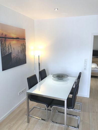 Sch&ouml;ne 2 Zimmer-Wohnung in Unterbilk inkl. NK High-Speed W-Fi und Reinigung
