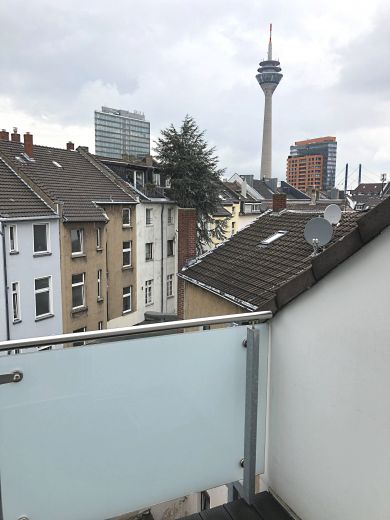 Sch&ouml;ne 2 Zimmer-Wohnung in Unterbilk inkl. NK High-Speed W-Fi und Reinigung