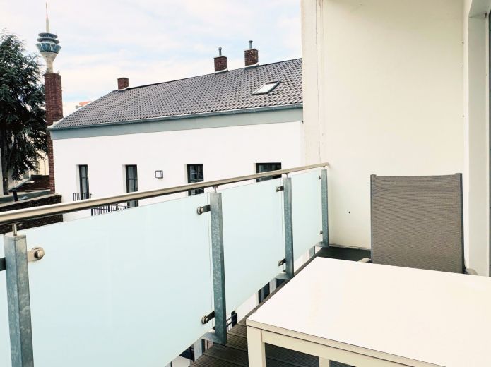 Sch&ouml;ne 2 Zimmer-Wohnung in Unterbilk inkl. NK High-Speed W-Fi und Reinigung