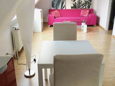 Moderne 2,5 Zimmer-Wohnung in Krefeld Inrath