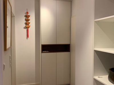 Zentral + ruhig gelegene, perfekt m&ouml;blierte 2-Zi-Wohnung mit Gartenblick