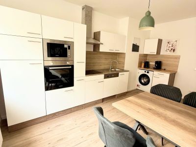 Pempelfort: Stylische 3-Zimmer-Wohnung mit Balkon