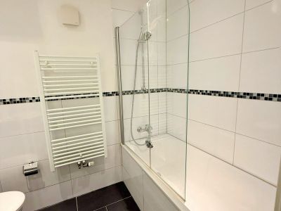 Pempelfort: Stylische 3-Zimmer-Wohnung mit Balkon