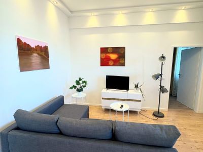 F&uuml;rstenwall: komplett sanierte 2-Zimmer-Wohnung im Hinterhof