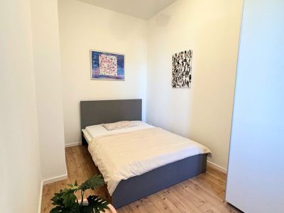 F&uuml;rstenwall: komplett sanierte 2-Zimmer-Wohnung im Hinterhof