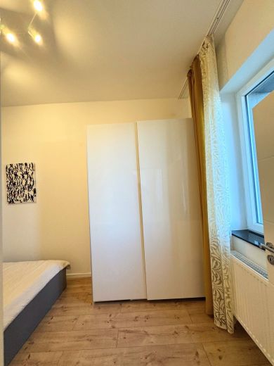 F&uuml;rstenwall: komplett sanierte 2-Zimmer-Wohnung im Hinterhof