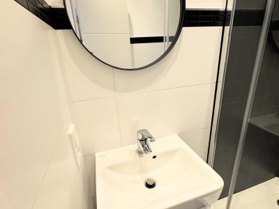 F&uuml;rstenwall: komplett sanierte 2-Zimmer-Wohnung im Hinterhof