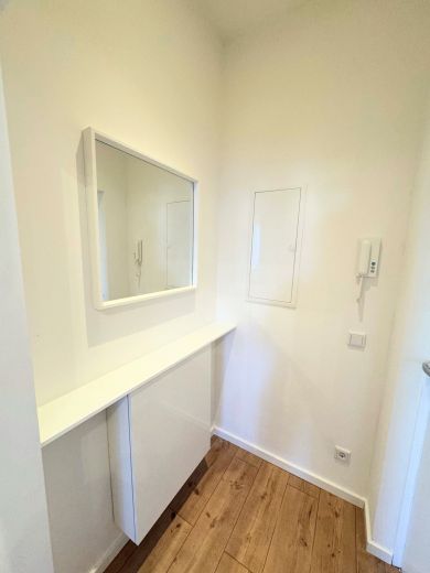 F&uuml;rstenwall: komplett sanierte 2-Zimmer-Wohnung im Hinterhof