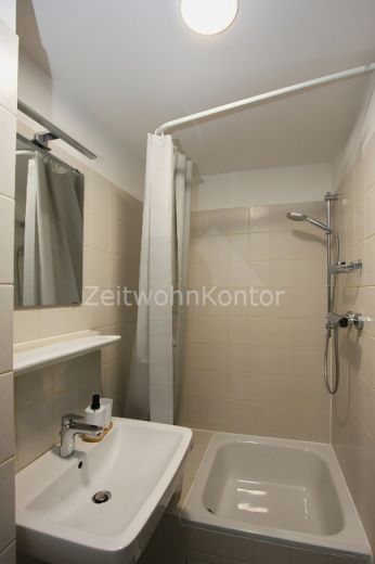 Schick in ruhiger Lage mit guter Anbindung, WLAN aktiv!