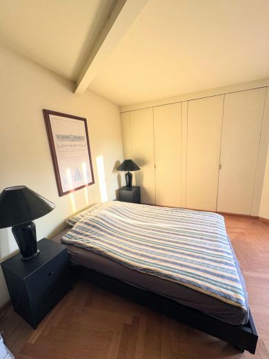 Pempelfort: 1,5 -Zimmer-Altbauwohnung in prachtvollem Altbau