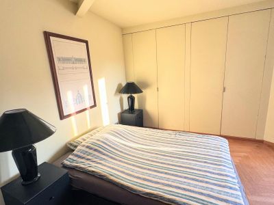 Pempelfort: 1,5 -Zimmer-Altbauwohnung in prachtvollem Altbau