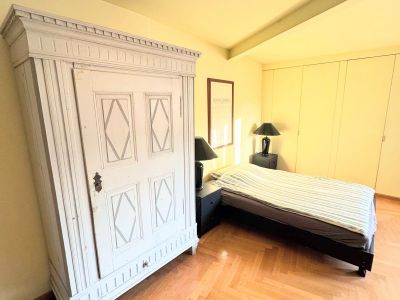 Pempelfort: 1,5 -Zimmer-Altbauwohnung in prachtvollem Altbau