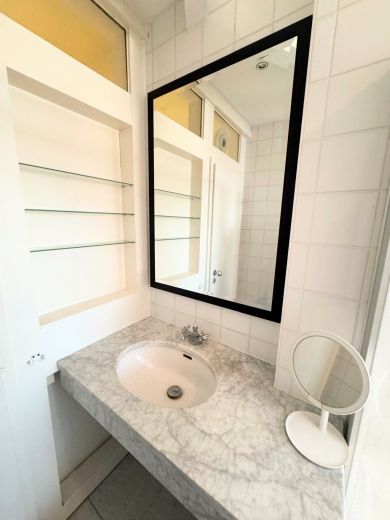 Pempelfort: 1,5 -Zimmer-Altbauwohnung in prachtvollem Altbau