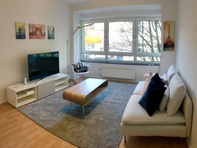 Oberkassel: Top 2-Zimmer-Wohnung mit Balkon