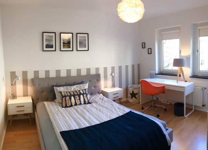 Oberkassel: Top 2-Zimmer-Wohnung mit Balkon