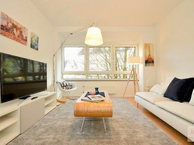 Oberkassel: Top 2-Zimmer-Wohnung mit Balkon