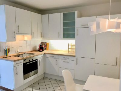 Oberkassel: Top 2-Zimmer-Wohnung mit Balkon