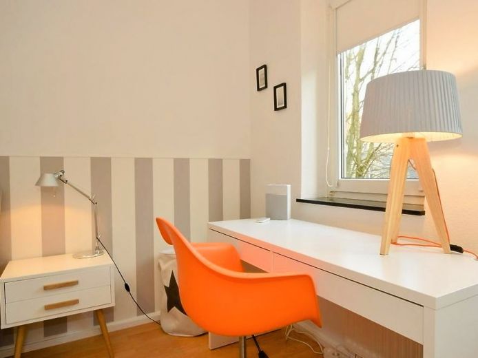 Oberkassel: Top 2-Zimmer-Wohnung mit Balkon