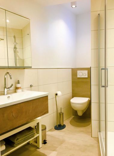 Oberkassel: Top 2-Zimmer-Wohnung mit Balkon