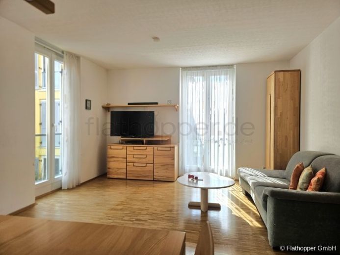 M&ouml;blierte 4-Zimmer-Wohnung mit Aufzug und Balkon in M&uuml;nchen - Riem