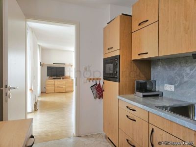 M&ouml;blierte 4-Zimmer-Wohnung mit Aufzug und Balkon in M&uuml;nchen - Riem