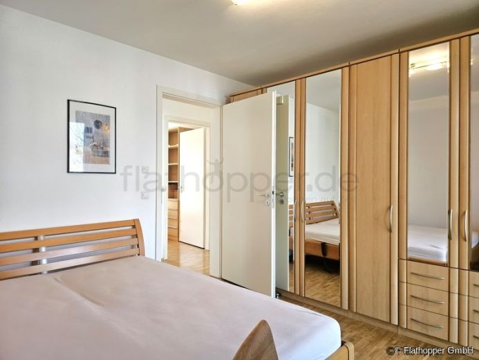 M&ouml;blierte 4-Zimmer-Wohnung mit Aufzug und Balkon in M&uuml;nchen - Riem