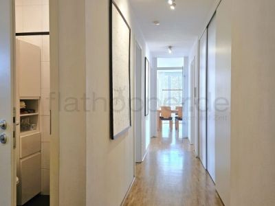 M&ouml;blierte 4-Zimmer-Wohnung mit Aufzug und Balkon in M&uuml;nchen - Riem