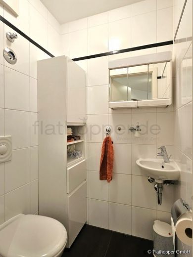 M&ouml;blierte 4-Zimmer-Wohnung mit Aufzug und Balkon in M&uuml;nchen - Riem
