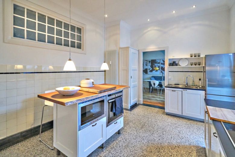 Traumwohnung in saniertem Altbau in Top Lage Unterbilk/Medienhafen