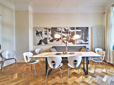 Traumwohnung in saniertem Altbau in Top Lage Unterbilk/Medienhafen