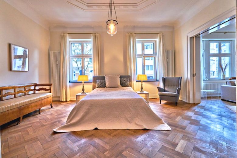 Traumwohnung in saniertem Altbau in Top Lage Unterbilk/Medienhafen