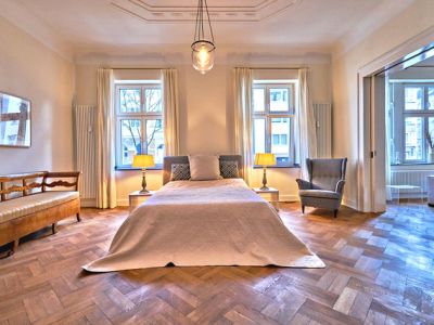 Traumwohnung in saniertem Altbau in Top Lage Unterbilk/Medienhafen