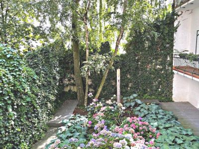 Traumwohnung in saniertem Altbau in Top Lage Unterbilk/Medienhafen