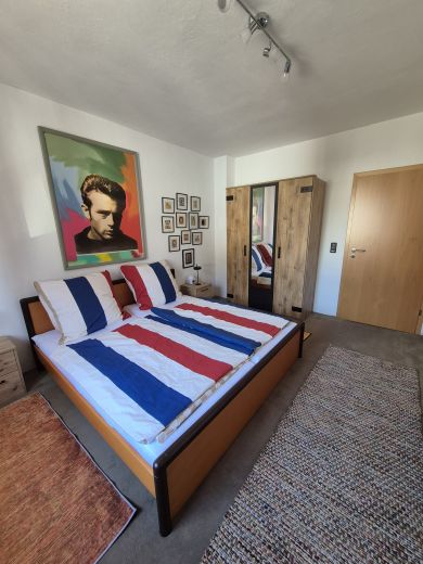 OB-D&uuml;mpten, gem&uuml;tlich, Erstbezug in zentraler, ruhiger Lage. 100 mBit.