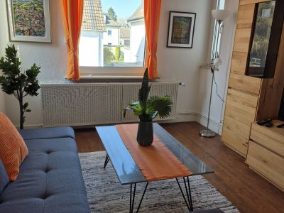 OB-D&uuml;mpten, gem&uuml;tlich, Erstbezug in zentraler, ruhiger Lage. 100 mBit.