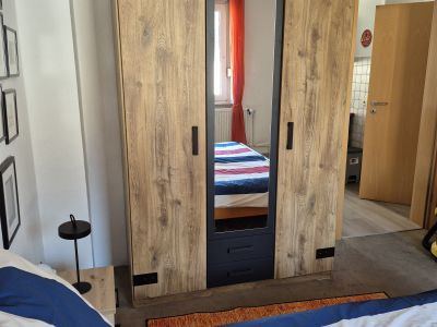 OB-D&uuml;mpten, gem&uuml;tlich, Erstbezug in zentraler, ruhiger Lage. 100 mBit.