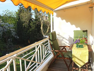Helles Appartment in Oberkassel mit Sonnenterrasse und Gartenblick