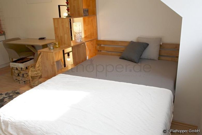 Helles Dachgeschoss-Apartment in M&uuml;nchen - Riem