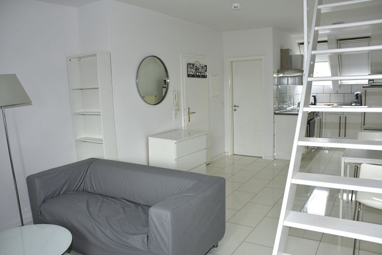 Pempelfort: 2 Zimmer-Maisonette-Apartment