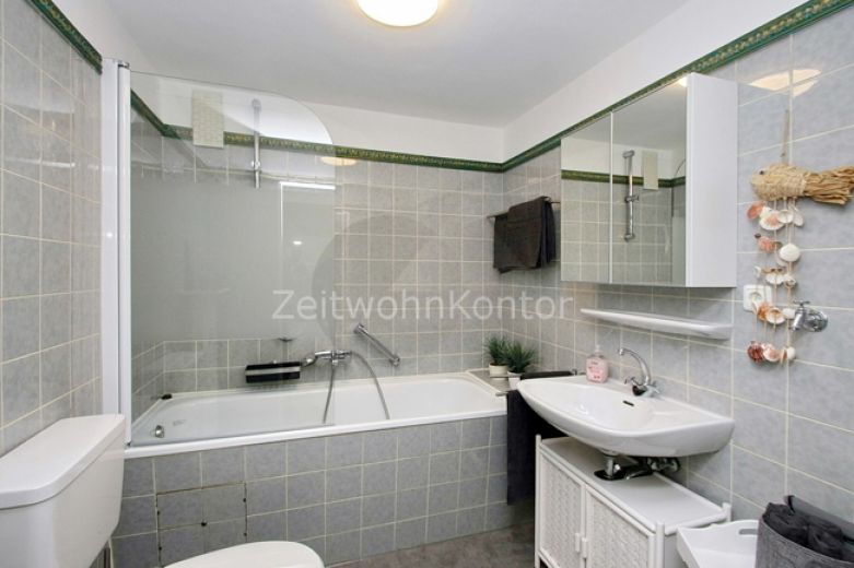 Schick modern in Bredeney mit Balkon in ruhiger Lage mit guter Anbindung, Internet aktiv