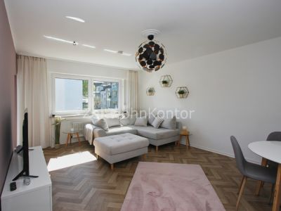 Schick modern in Bredeney mit Balkon in ruhiger Lage mit guter Anbindung, Internet aktiv