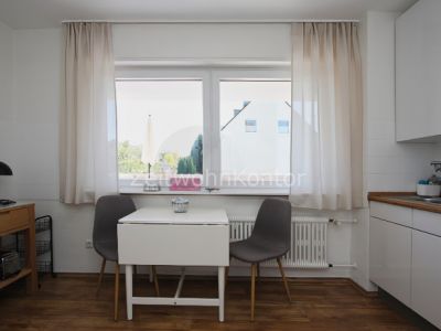 Schick modern in Bredeney mit Balkon in ruhiger Lage mit guter Anbindung, Internet aktiv