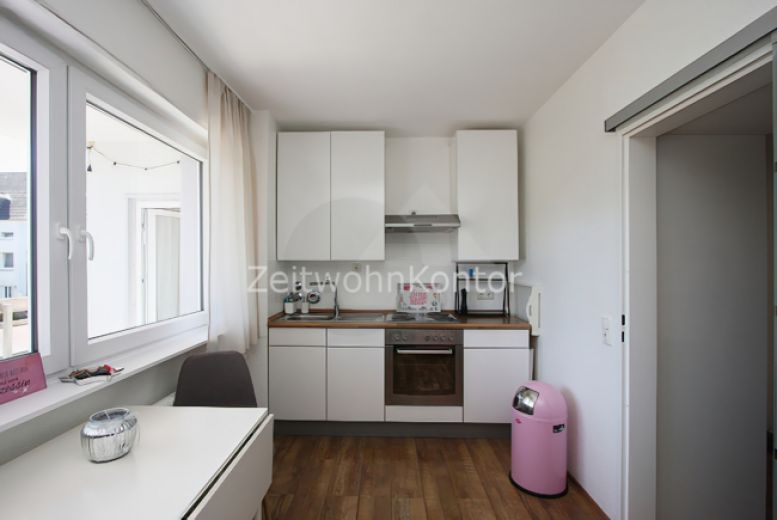 Schick modern in Bredeney mit Balkon in ruhiger Lage mit guter Anbindung, Internet aktiv