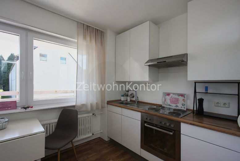 Schick modern in Bredeney mit Balkon in ruhiger Lage mit guter Anbindung, Internet aktiv