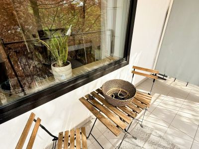 D&uuml;sseltal: 1,5-Zimmer-Wohnung mit Balkon und Blick ins Gr&uuml;ne