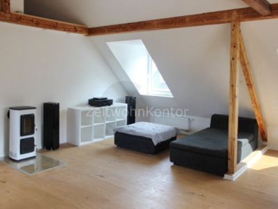 Zeitwohnkontor: Kurzer Weg nach D&uuml;sseldorf und Essen: 2-Raumwohnung  WLAN, Parkett, Garage, Kaminofen